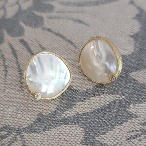 Mother of Pearl earings